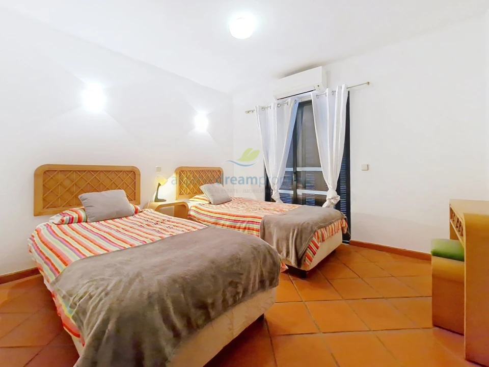 Apartamento T2 para Venda em Albufeira e Olhos de Água Foto 25
