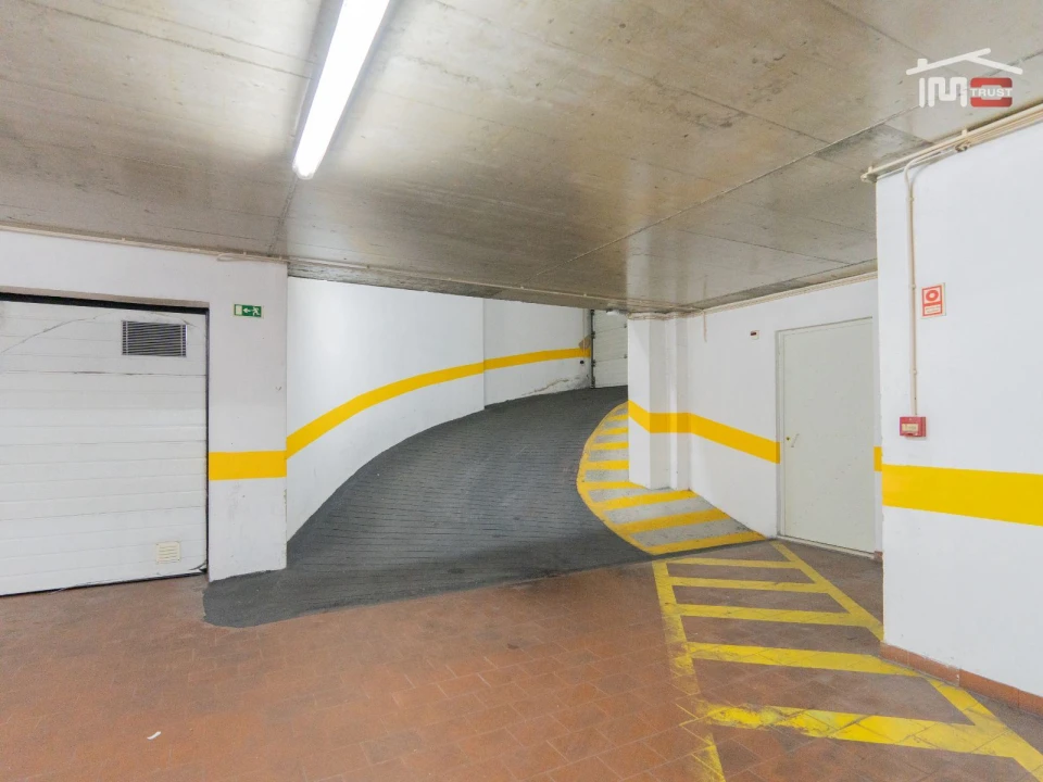 Negócio para Venda em Alfragide Foto 2