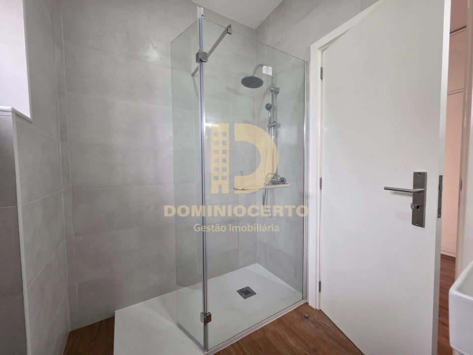 Apartamento T3 para Venda em Aguas Santas Foto 16