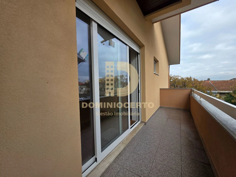 Apartamento T3 para Venda em Aguas Santas Foto 19