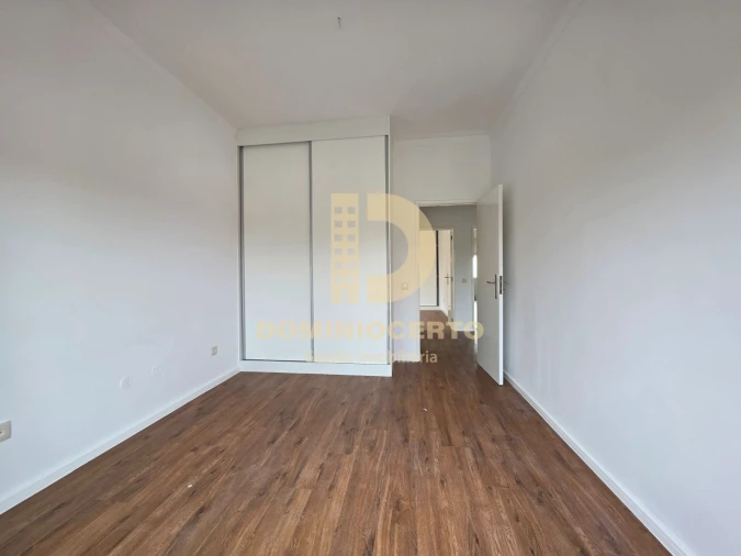 Apartamento T3 para Venda em Aguas Santas Foto 13
