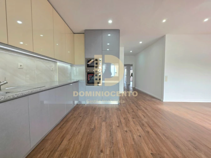 Apartamento T3 para Venda em Aguas Santas Foto 4