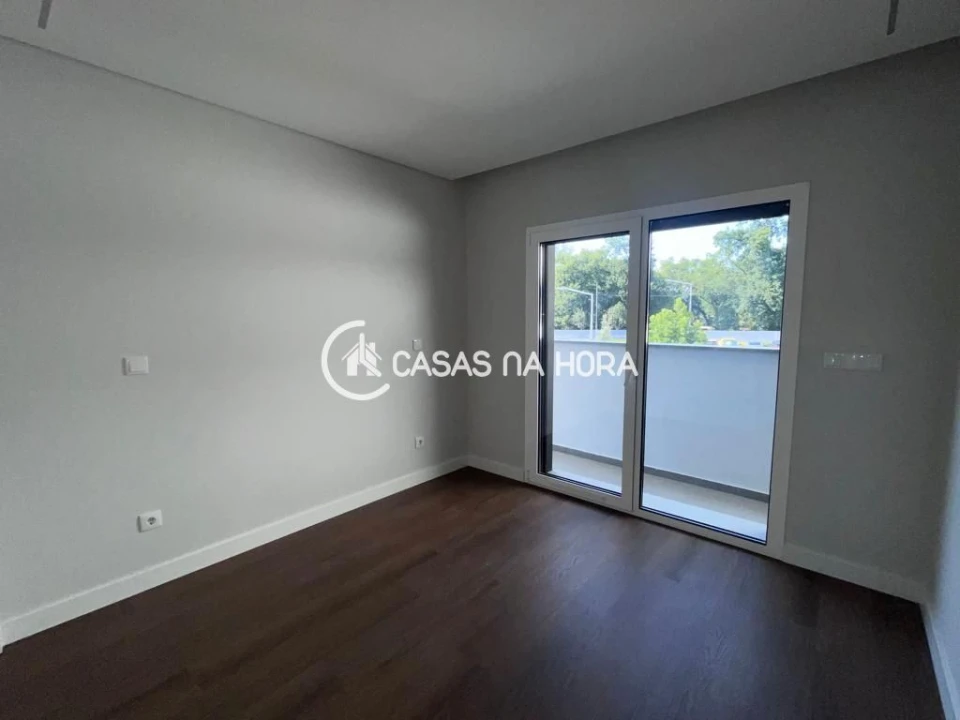 Apartamento T2 para Arrendamento em Viseu Foto 7