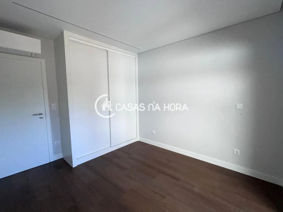 Apartamento T2 para Arrendamento em Viseu Foto 8
