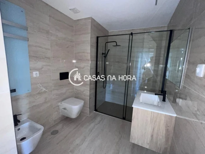 Apartamento T2 para Arrendamento em Viseu Foto 9