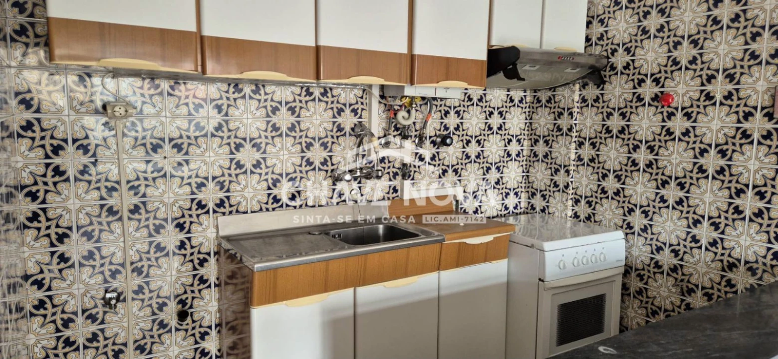 Apartamento T1 para Arrendamento em Avenidas Novas Foto 6