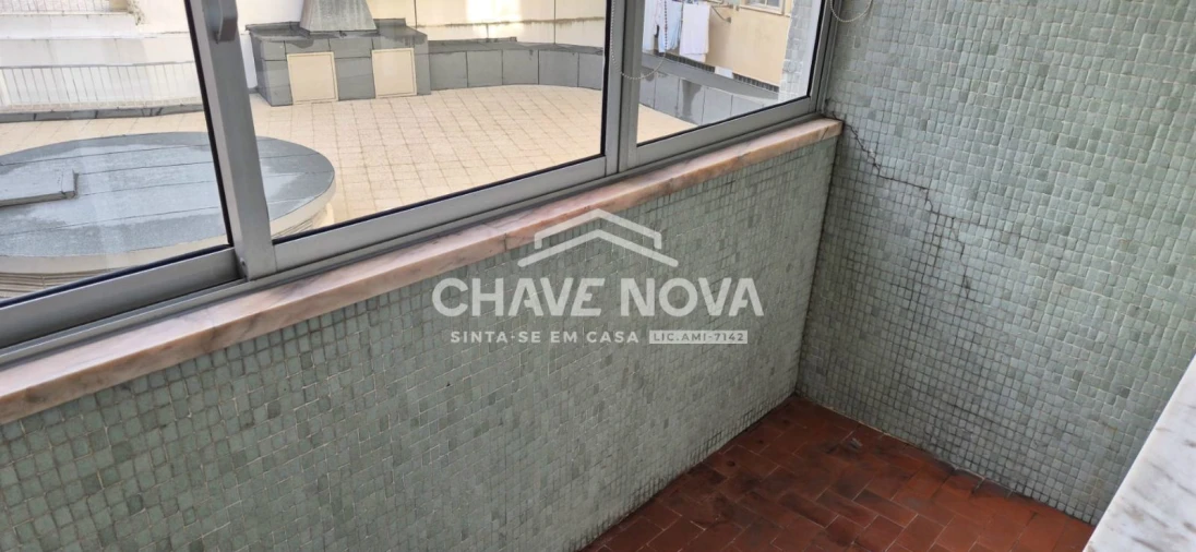 Apartamento T1 para Arrendamento em Avenidas Novas Foto 23