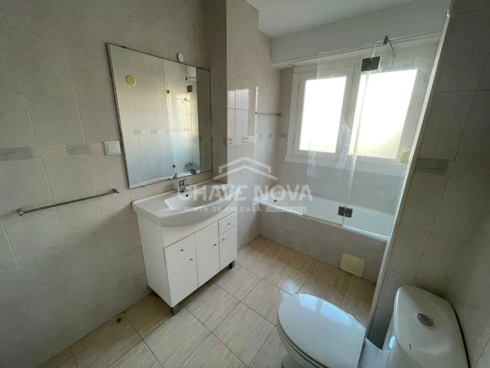 Apartamento T1 para Arrendamento em Campo de Ourique Foto 17