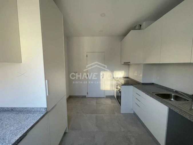 Apartamento T1 para Arrendamento em Campo de Ourique Foto 11