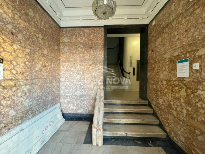 Apartamento T1 para Arrendamento em Campo de Ourique Foto 20