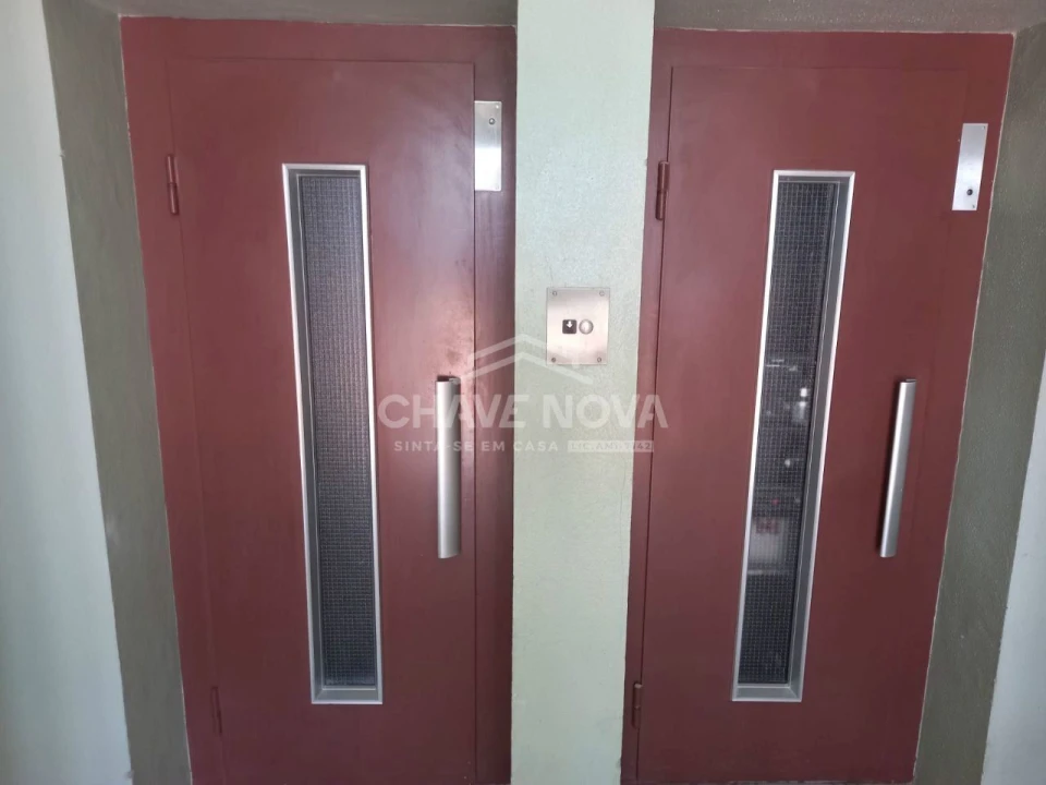 Apartamento T3 para Arrendamento em União das Freguesias de Setúbal Foto 3