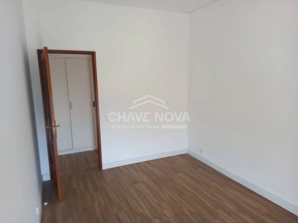 Apartamento T3 para Arrendamento em União das Freguesias de Setúbal Foto 6