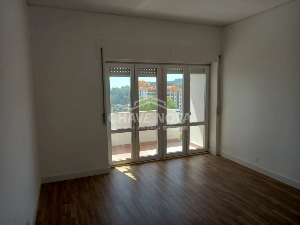 Apartamento T3 para Arrendamento em União das Freguesias de Setúbal Foto 8