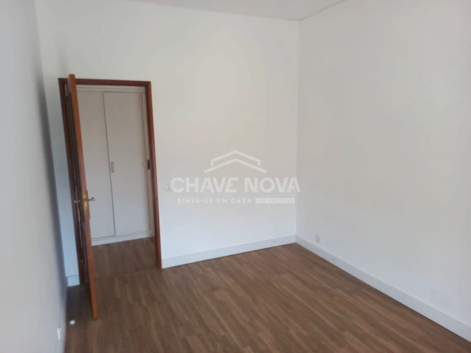 Apartamento T3 para Arrendamento em União das Freguesias de Setúbal Foto 6