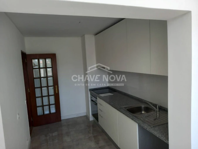 Apartamento T3 para Arrendamento em União das Freguesias de Setúbal Foto 11