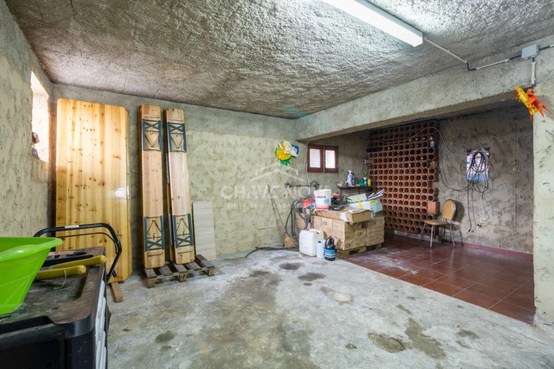 Moradia T4 para Venda em Alquerubim Foto 18