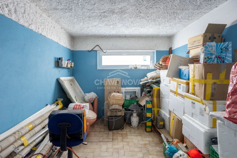 Moradia T4 para Venda em Alquerubim Foto 15