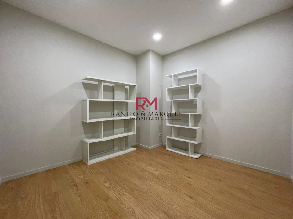 Apartamento T2 para Arrendamento em Ermesinde Foto 3