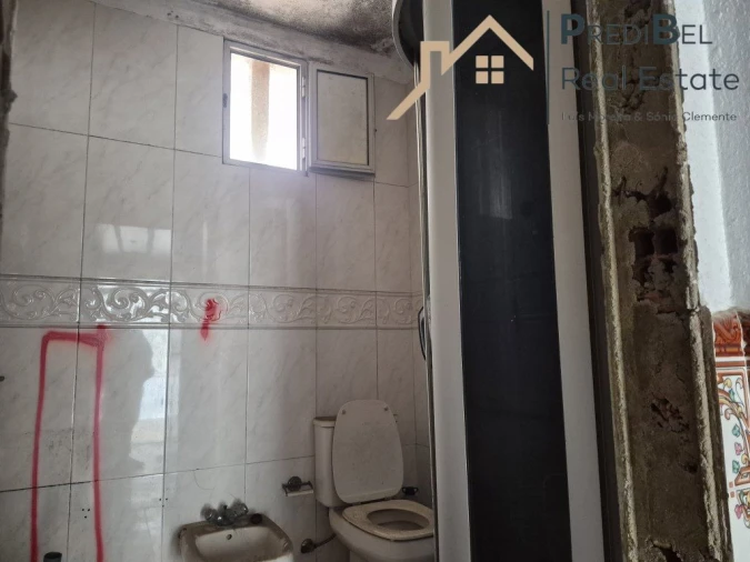 Moradia T2 para Venda em Vialonga Foto 5