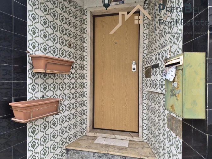 Moradia T2 para Venda em Vialonga Foto 3