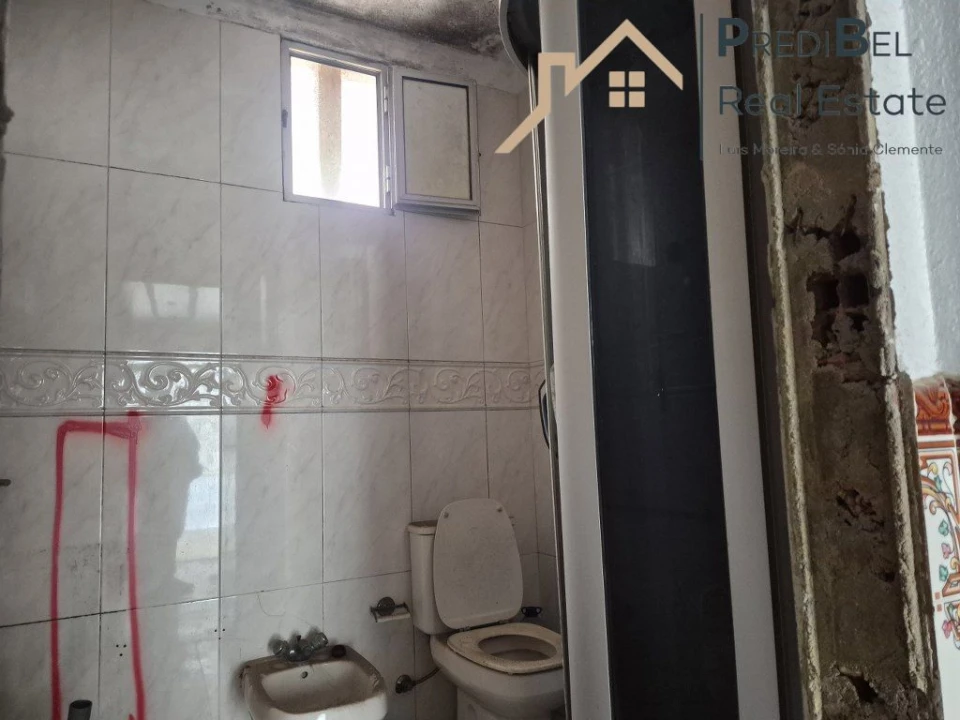 Moradia T2 para Venda em Vialonga Foto 7