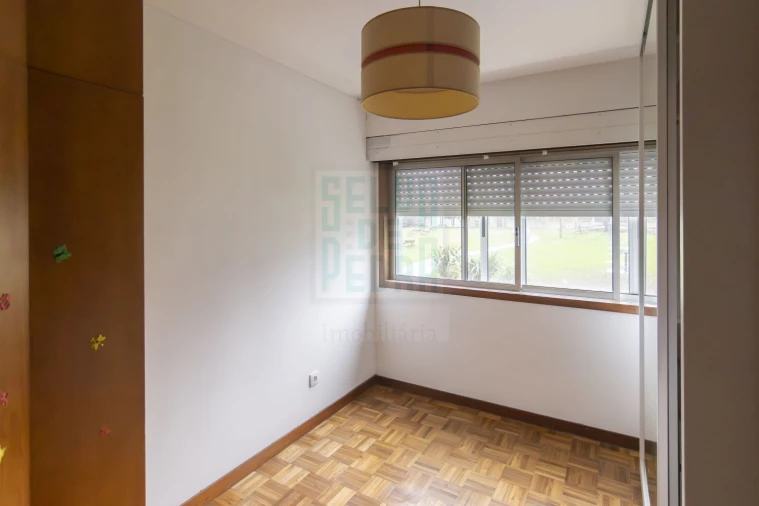 Apartamento T4 para Arrendamento em São Mamede de Infesta e Senhora da Hora Foto 12