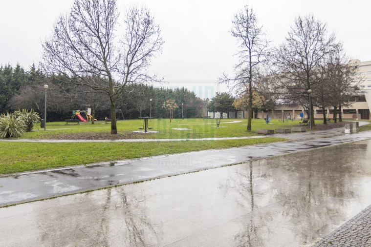 Apartamento T4 para Arrendamento em São Mamede de Infesta e Senhora da Hora Foto 18