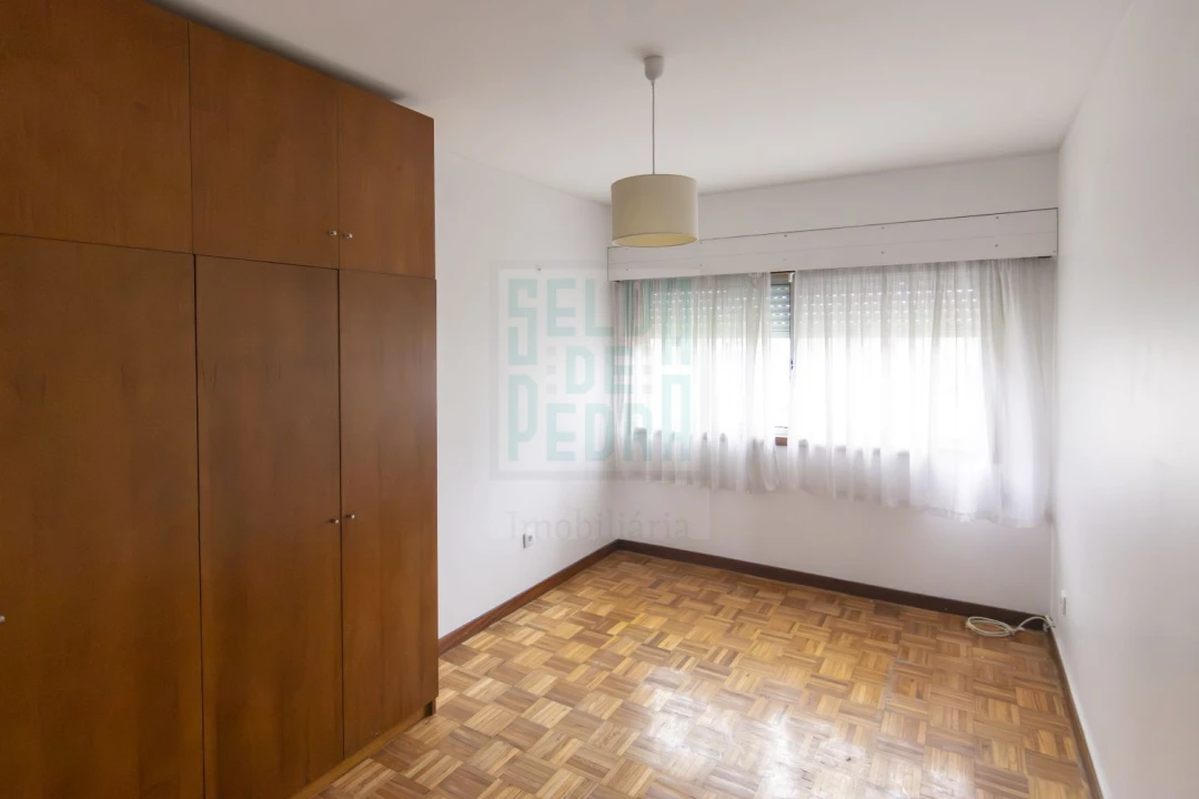 Apartamento T4 para Arrendamento em São Mamede de Infesta e Senhora da Hora Foto 14