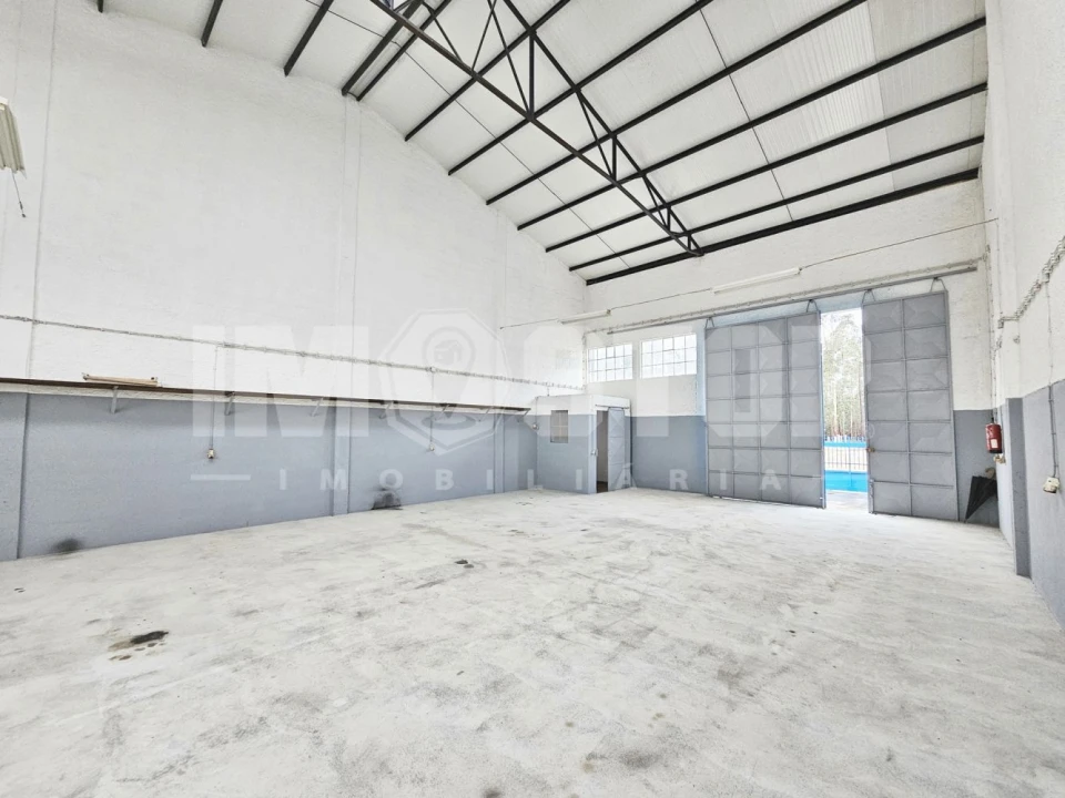 Loja para Arrendamento em Trofa, Segadães e Lamas do Vouga Foto 8