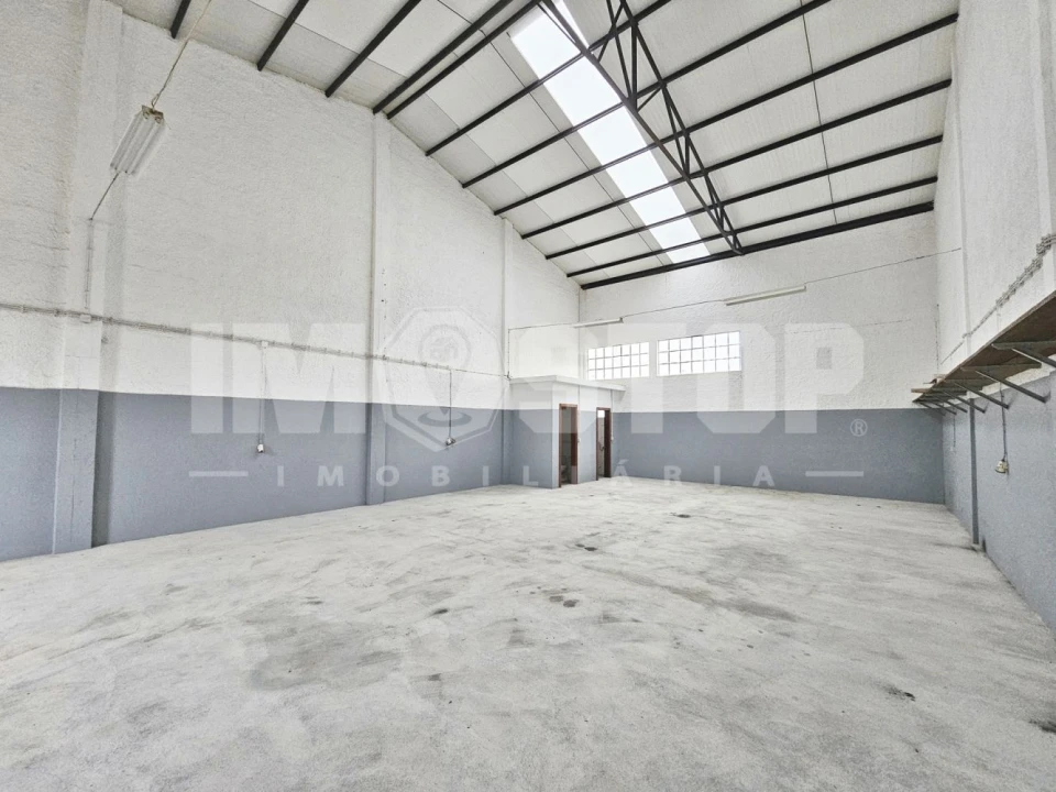 Loja para Arrendamento em Trofa, Segadães e Lamas do Vouga Foto 3