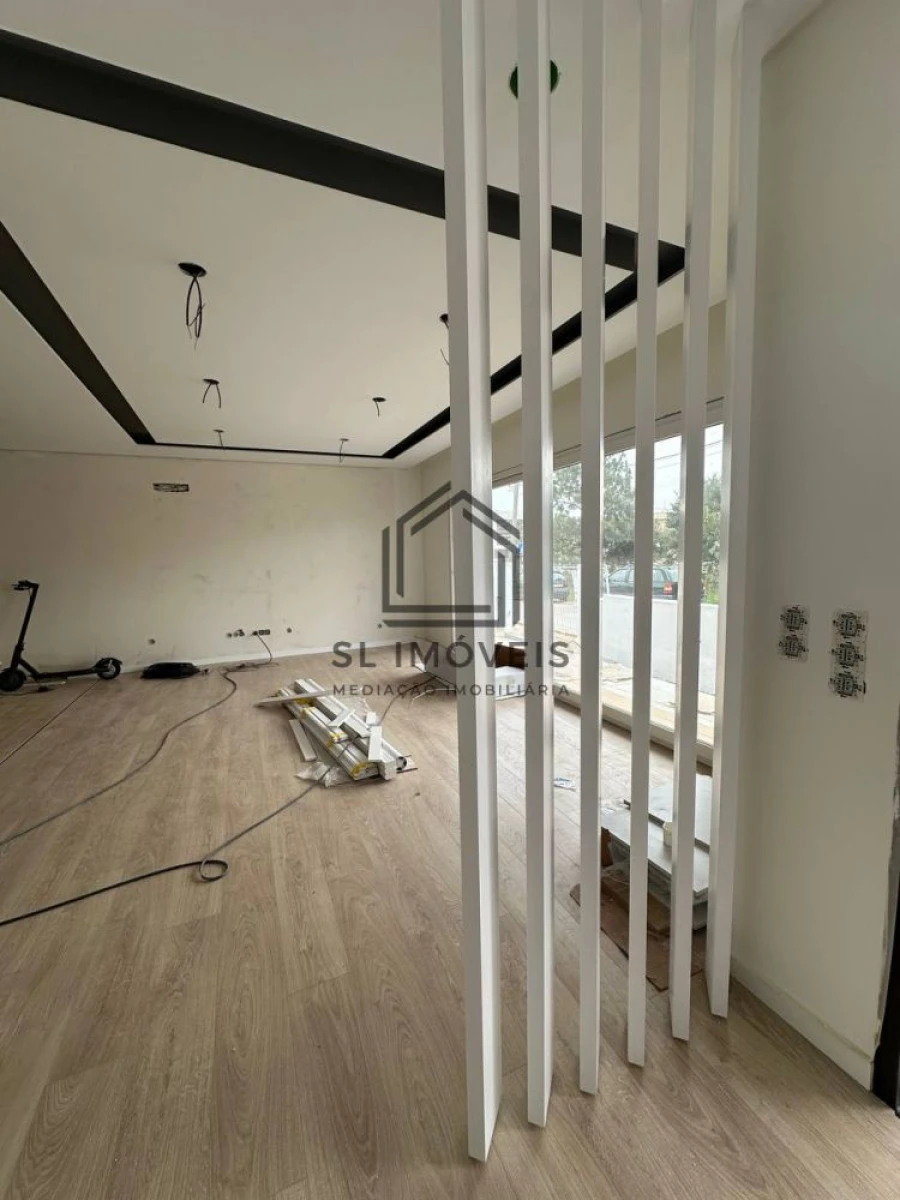 Moradia T3 para Venda em Fernao Ferro Foto 3