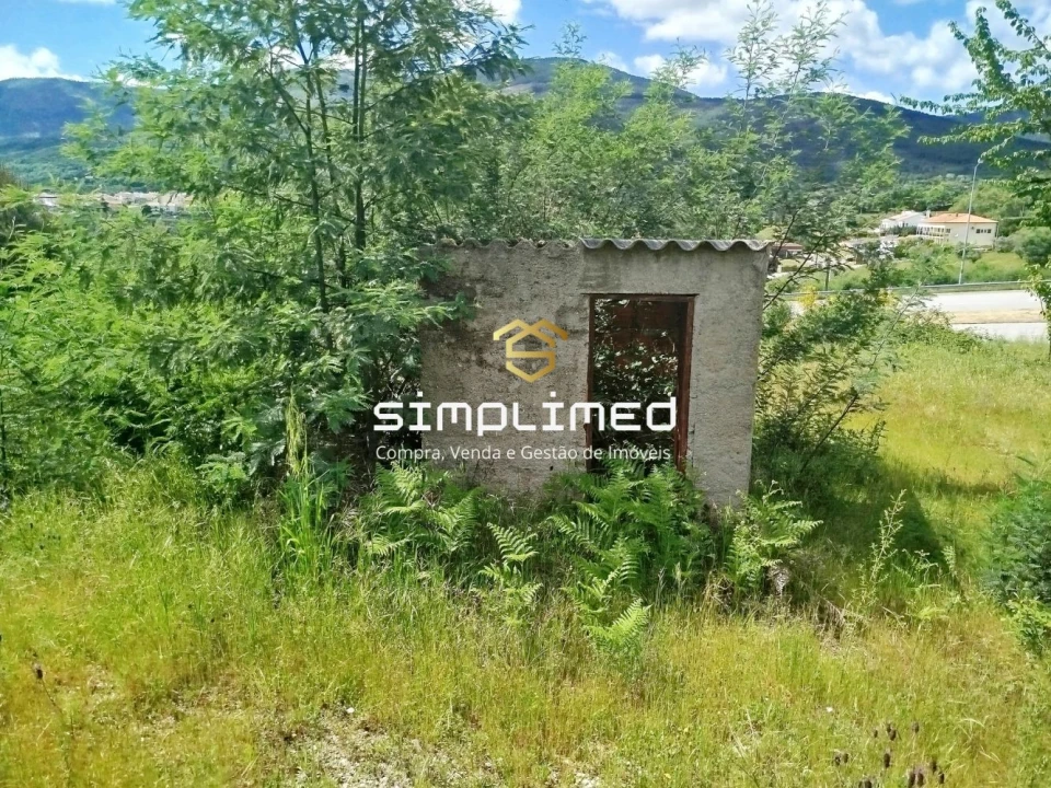 Terreno para Venda em Teixoso e Sarzedo Foto 9