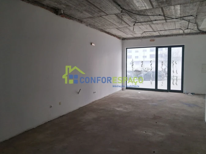 Loja para Arrendamento em Castelo Branco Foto 4