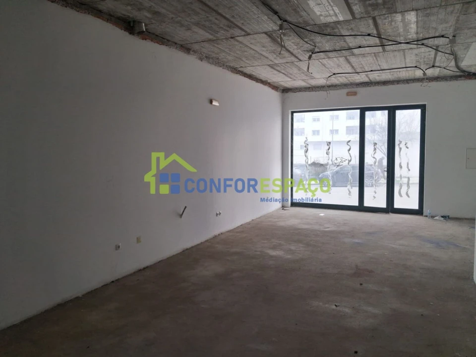 Loja para Arrendamento em Castelo Branco Foto 4