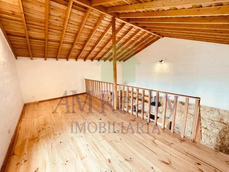 Moradia T2 para Venda em Arneiro das Milhariças Foto 22