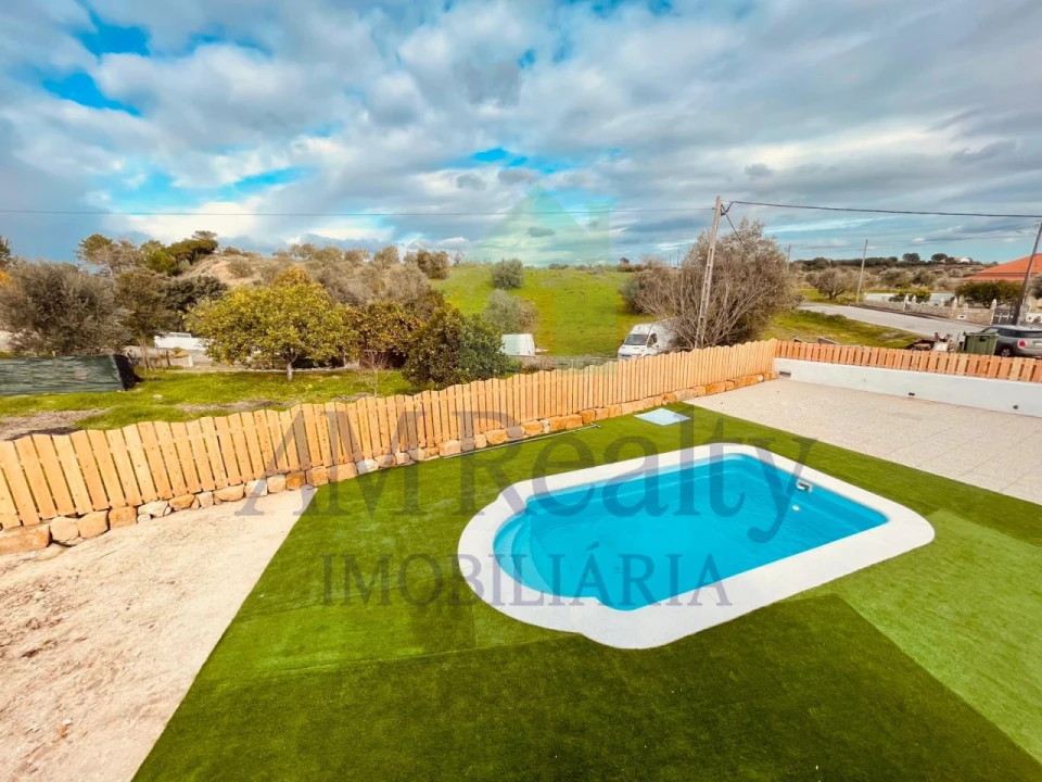 Moradia T2 para Venda em Arneiro das Milhariças Foto 24