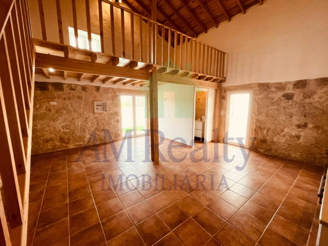 Moradia T2 para Venda em Arneiro das Milhariças Foto 21