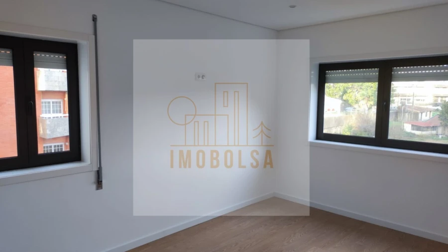 Apartamento T3 para Arrendamento em Vila Nova de Famalicão e Calendário Foto 2