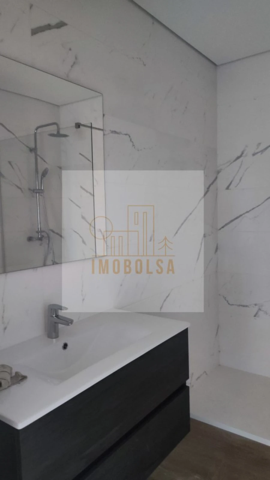 Apartamento T3 para Arrendamento em Vila Nova de Famalicão e Calendário Foto 3