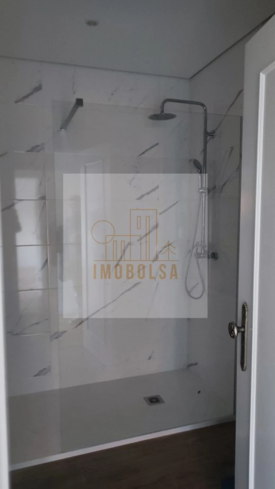 Apartamento T3 para Arrendamento em Vila Nova de Famalicão e Calendário Foto 4