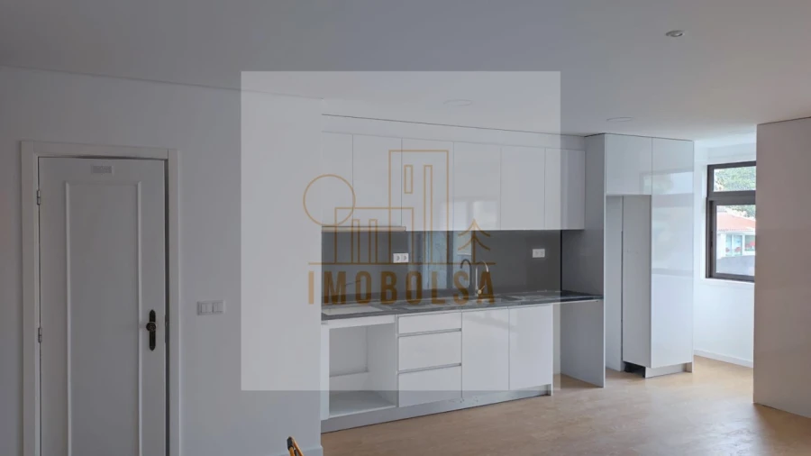 Apartamento T3 para Arrendamento em Vila Nova de Famalicão e Calendário