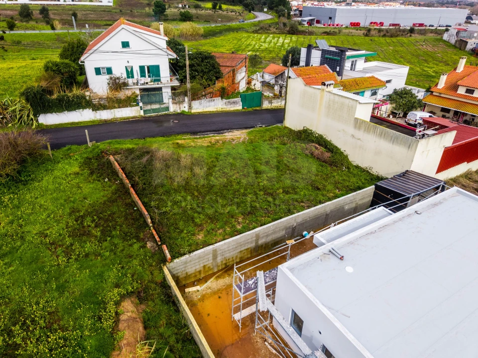 Moradia T4 para Venda em Bombarral e Vale Covo Foto 10