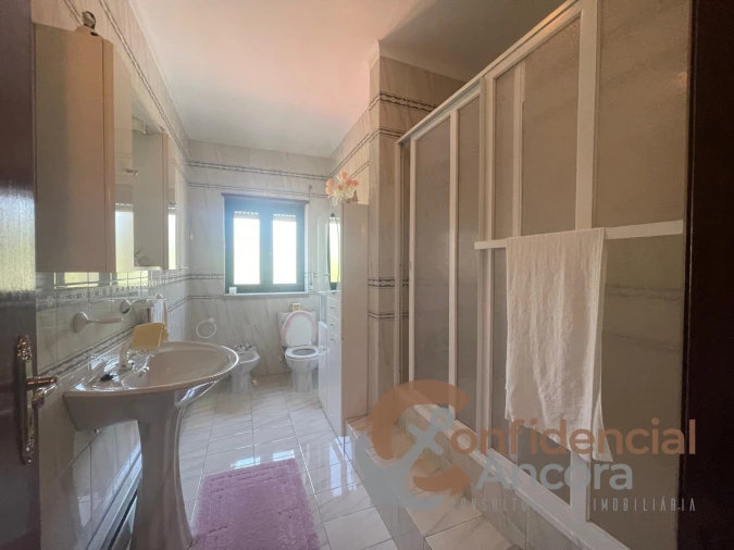 Moradia T0 para Venda em São Paio Foto 13