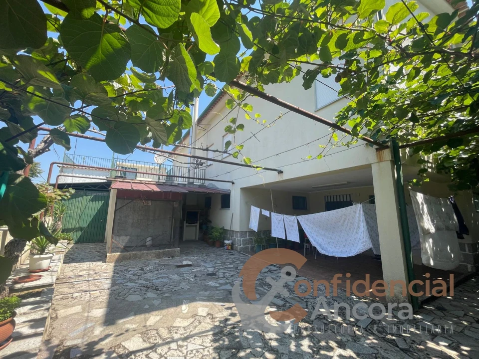 Moradia T0 para Venda em São Paio Foto 30