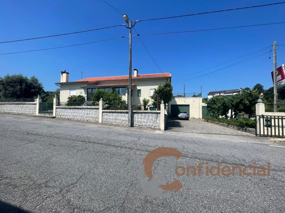 Moradia T0 para Venda em São Paio Foto 4