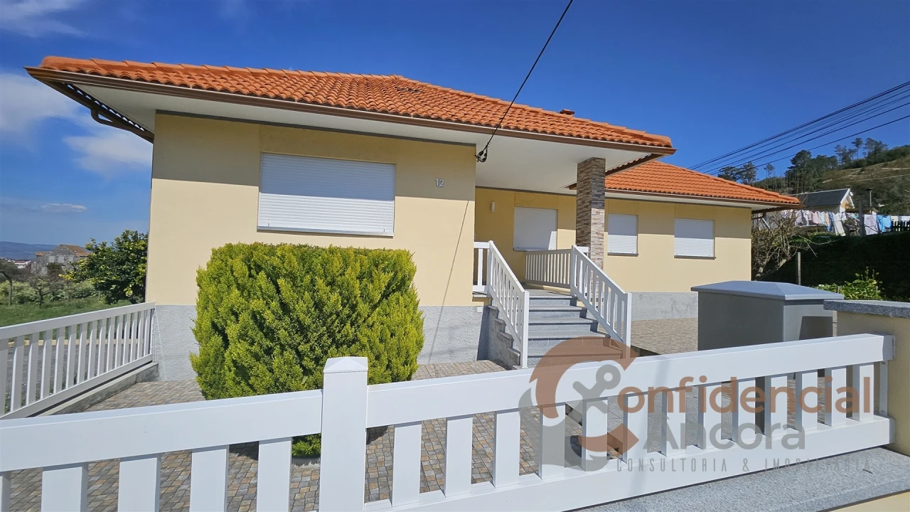 Moradia T4 para Venda em São Paio Foto 1