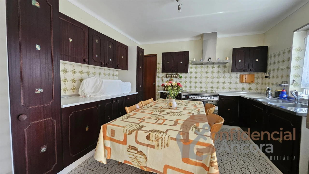 Moradia T4 para Venda em São Paio Foto 15