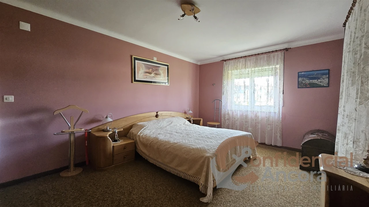 Moradia T4 para Venda em São Paio Foto 5