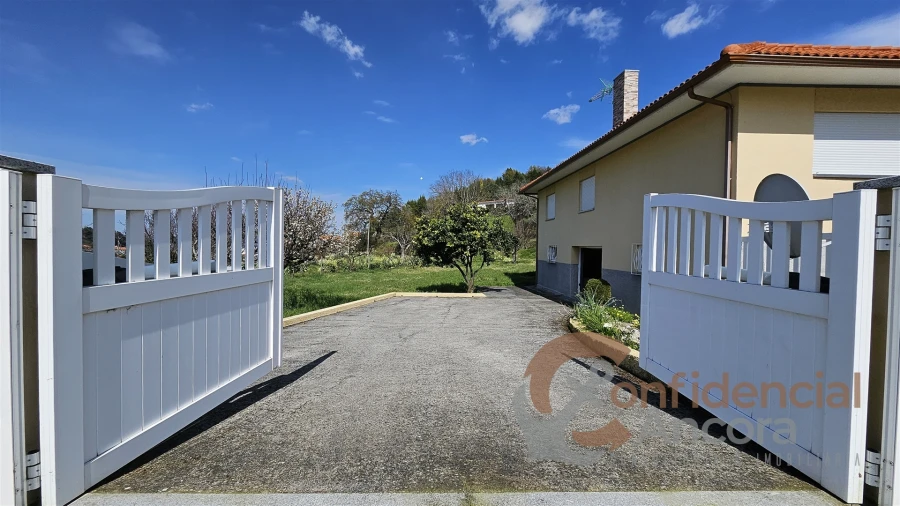 Moradia T4 para Venda em São Paio Foto 18