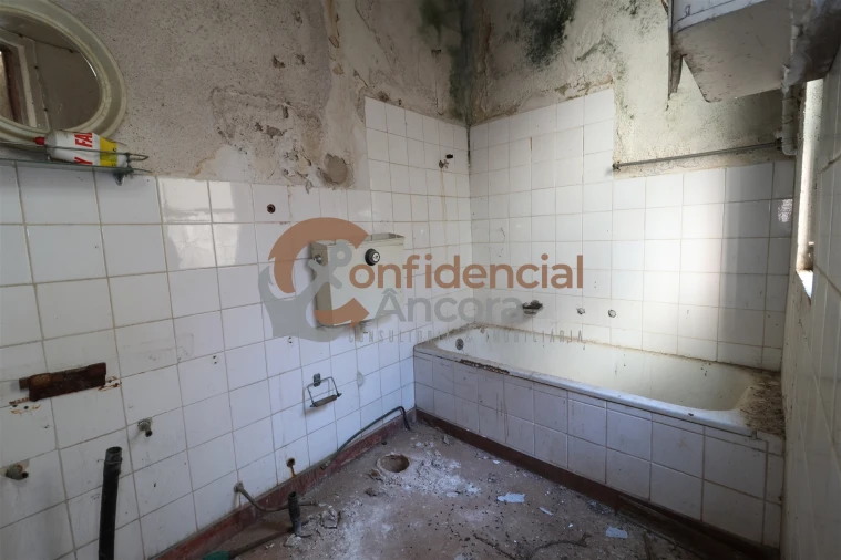 Moradia T2 para Venda em Moimenta da Serra e Vinhó Foto 11